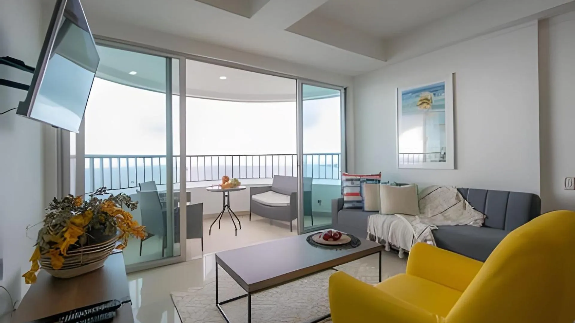 Laurdhomes Palmetto Sea View, 2Rooms 2Bth Hot Ware location